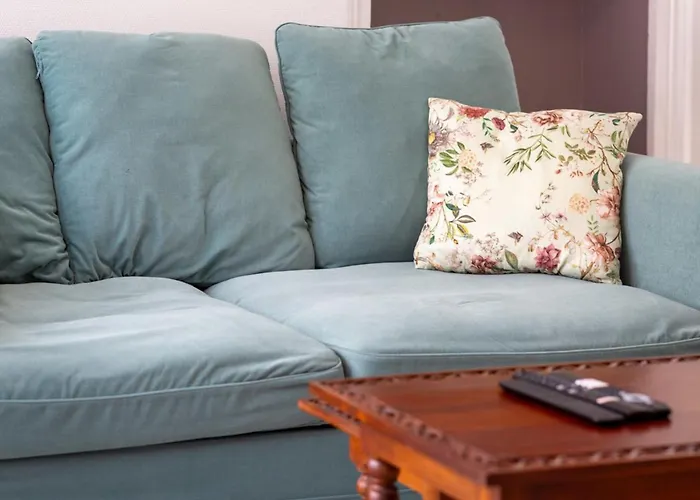 Camille Joli Centre * Ρουέν